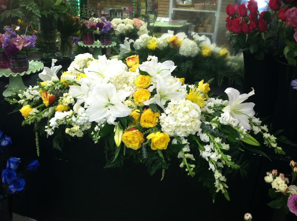 About Flowers By Maria Simi Valley, CA Florist